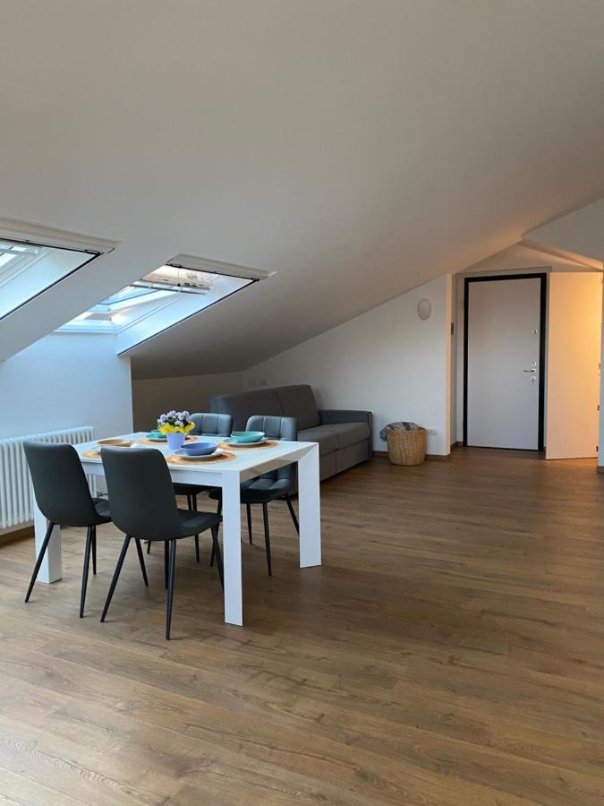 Sky View Apartment Como Eksteriør bilde