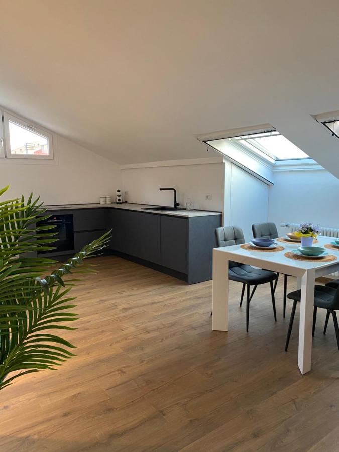 Sky View Apartment Como Eksteriør bilde