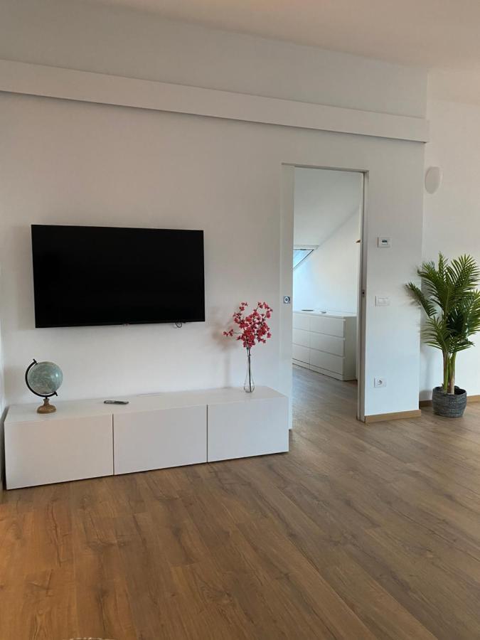 Sky View Apartment Como Eksteriør bilde